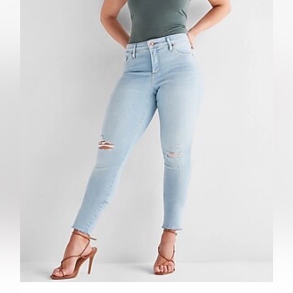 NWT Express Light Blue Skinny Jeans size 00s